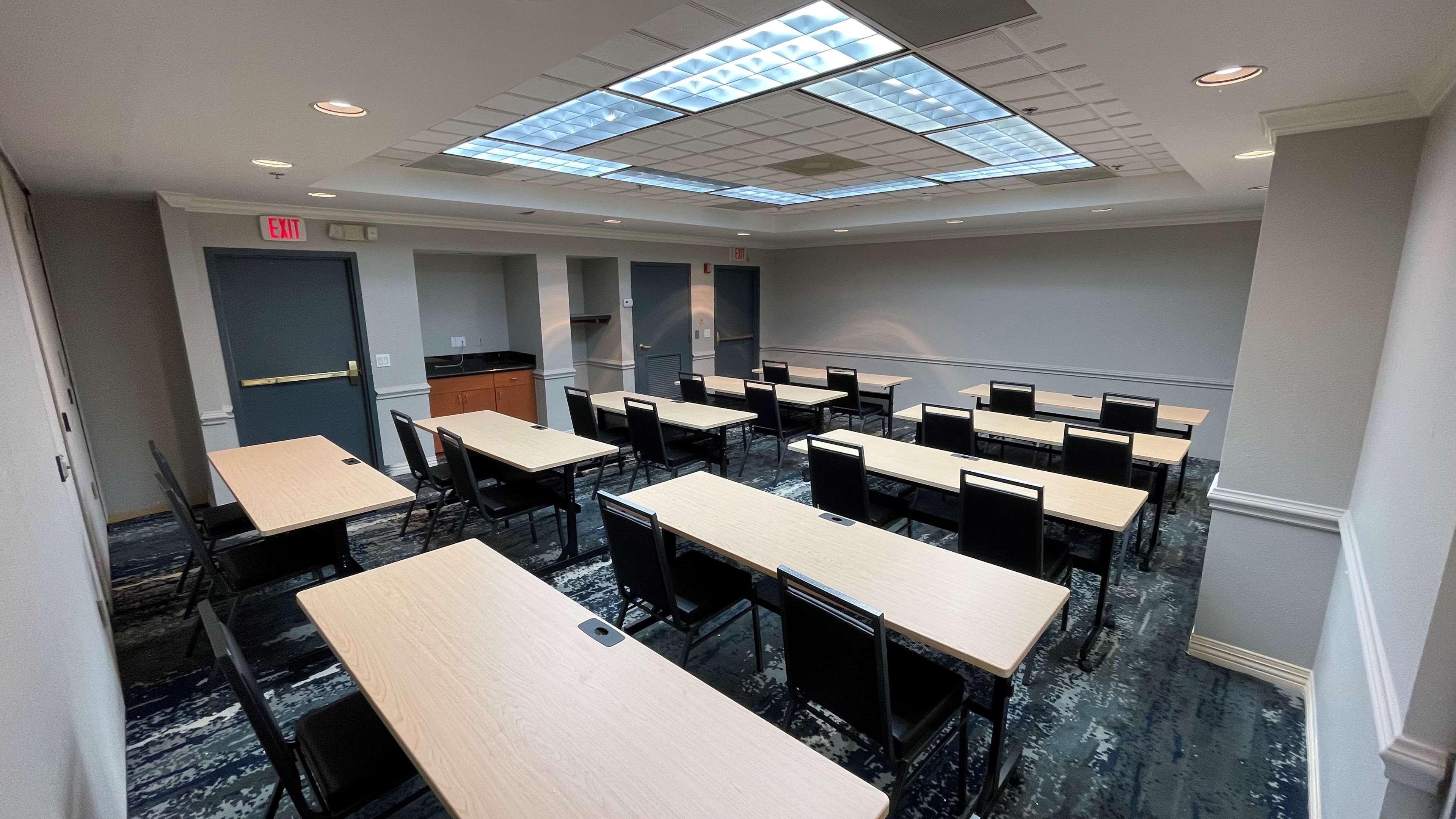 Best Western Plus Sugar Land-Stafford Bagian luar foto