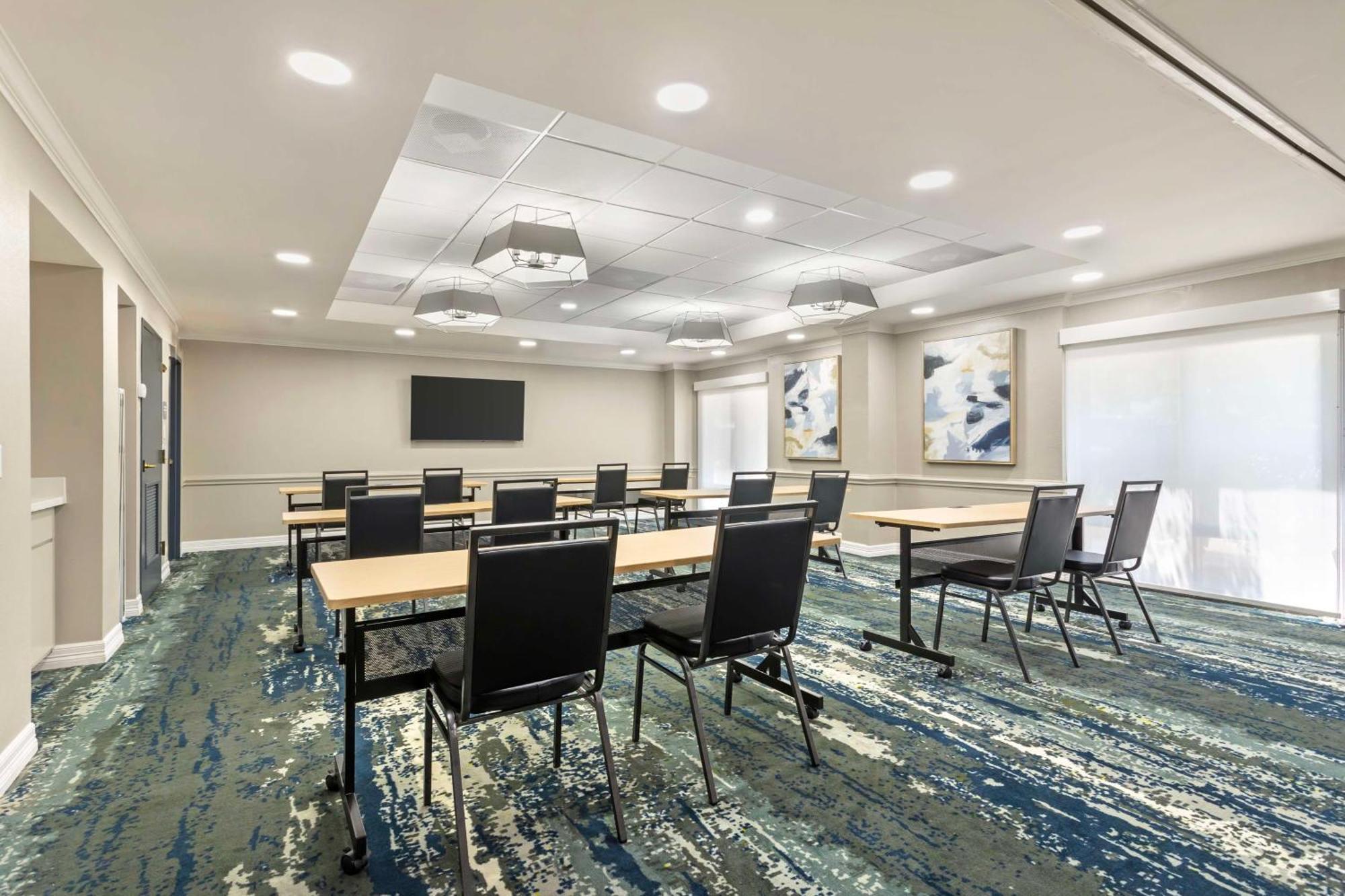 Best Western Plus Sugar Land-Stafford Bagian luar foto
